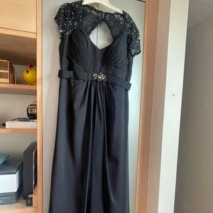 Black long dress.
